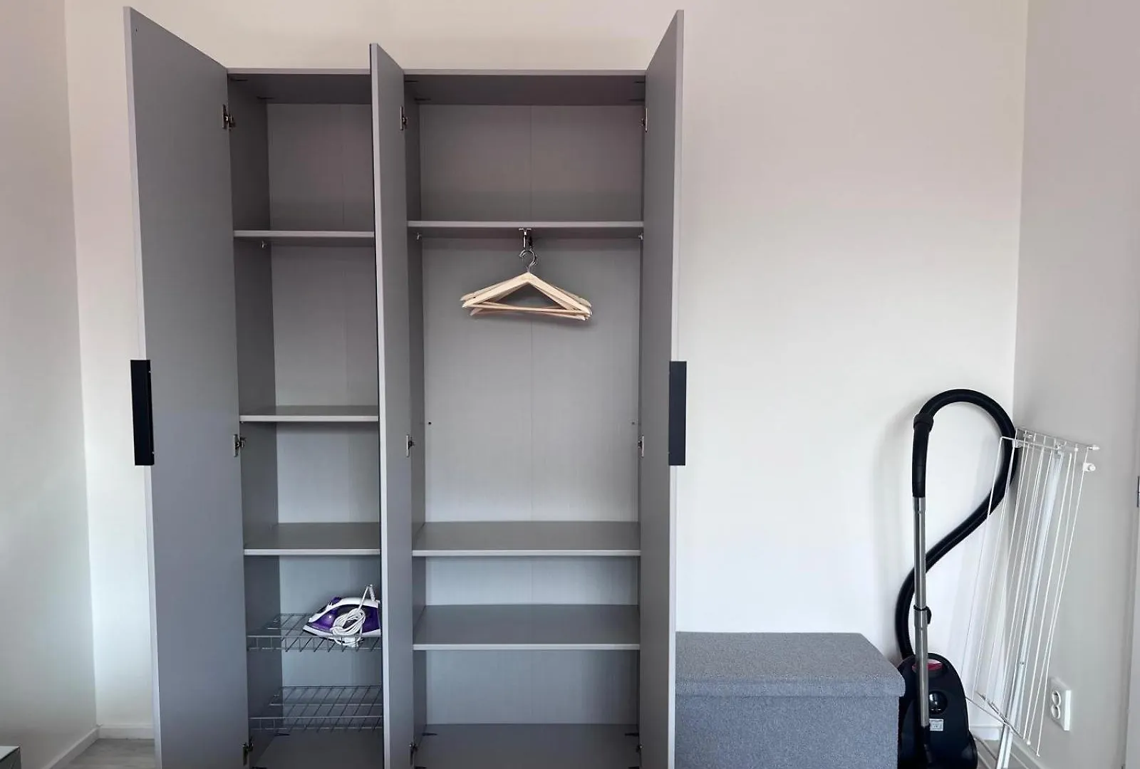 Modern Apartment Close To Tram And Airport, Free Parking Prague
